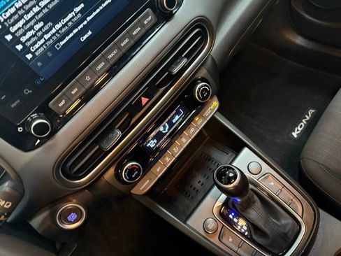 Certified 2023 Hyundai Kona SEL w/ Convenience Package image 35