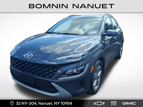 Used 2022 Hyundai Kona SEL image 1