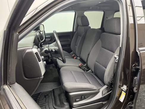 Used 2018 Chevrolet Silverado 1500 LT w/ All Star Edition AWD/4WD image 9