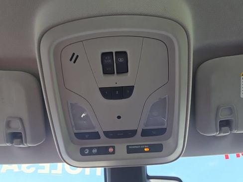 Used 2014 Chevrolet Impala LTZ FWD image 31
