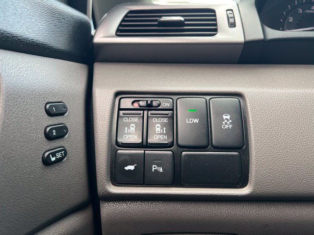 Used 2014 Honda Odyssey Touring image 23