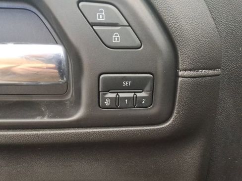 Used 2022 GMC Sierra 2500 SLT w/ SLT Premium Package image 19