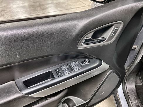 Used 2022 Chevrolet Colorado LT w/ LT Convenience Package image 14