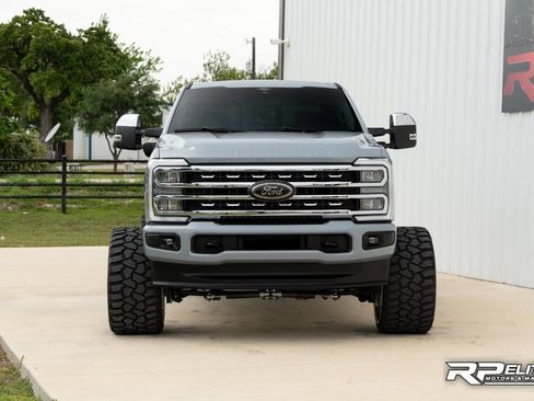 Used 2025 Ford F250 Lariat w/ Black Appearance Package AWD/4WD image 3