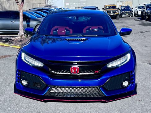 Used 2018 Honda Civic Type R image 2