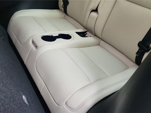 Used 2024 Tesla Model X image 31