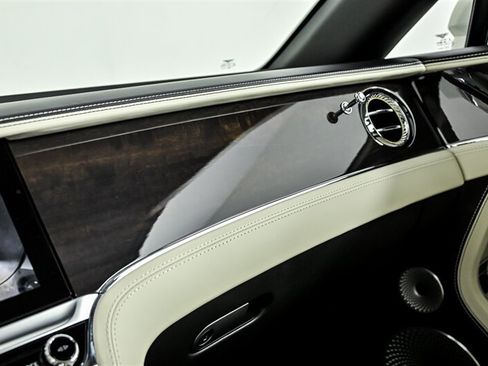 Used 2022 Bentley Continental GT AWD/4WD image 37
