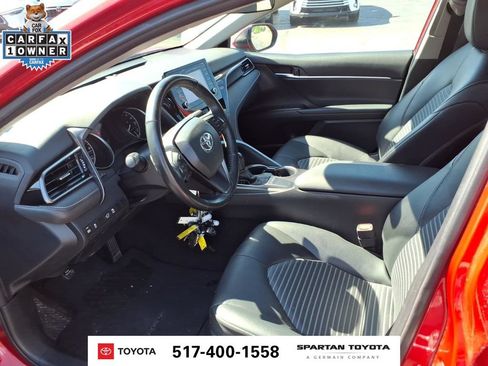 Used 2024 Toyota Camry SE FWD image 13