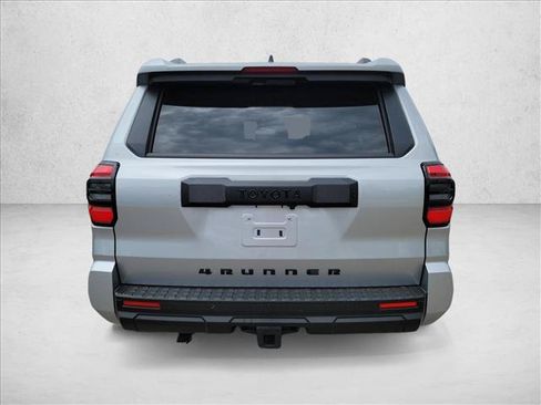 Used 2026 Toyota 4Runner SR5 AWD/4WD image 6