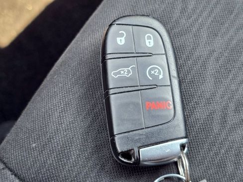 Used 2023 Dodge Durango GT AWD/4WD image 31