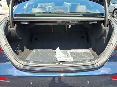 Used 2023 Mercedes-Benz E 350 4MATIC Sedan image 29