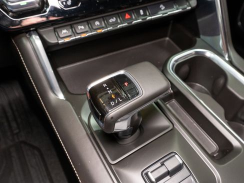 Used 2025 GMC Sierra 1500 Denali Ultimate image 29