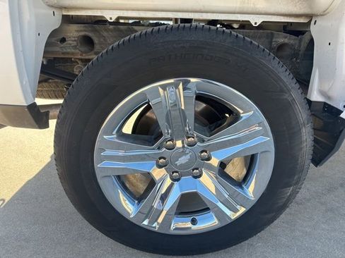 Used 2018 Chevrolet Silverado 1500 Custom w/ Custom Convenience Package image 10