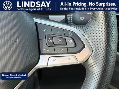 Used 2023 Volkswagen Atlas Cross Sport SEL R-Line AWD/4WD image 22