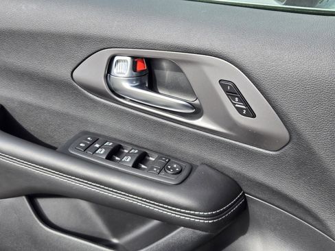 New 2026 Chrysler Pacifica Select image 23