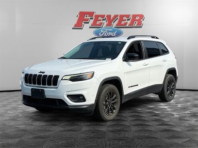 Used 2023 Jeep Cherokee Altitude Lux