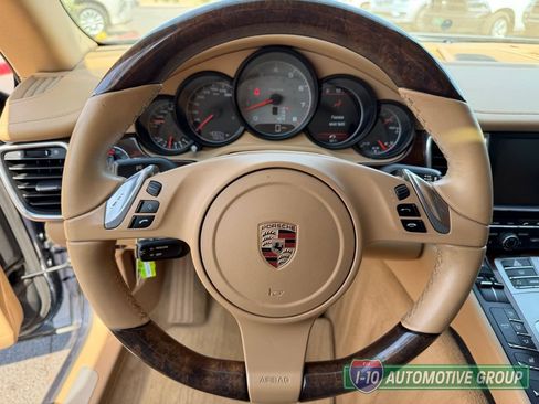 Used 2012 Porsche Panamera image 18