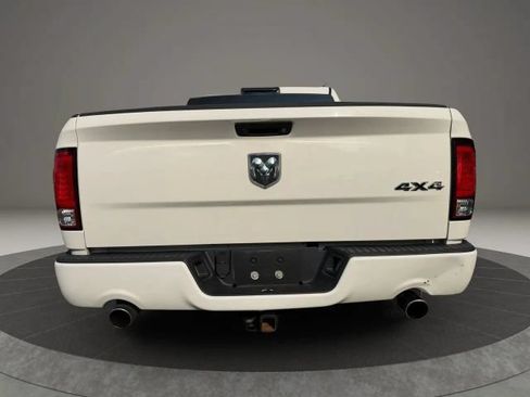 Used 2017 RAM 1500 Express AWD/4WD image 6