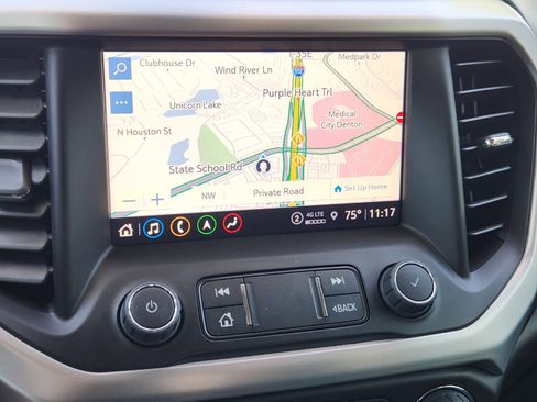 Used 2023 GMC Acadia SLT w/ Elevation Edition image 7