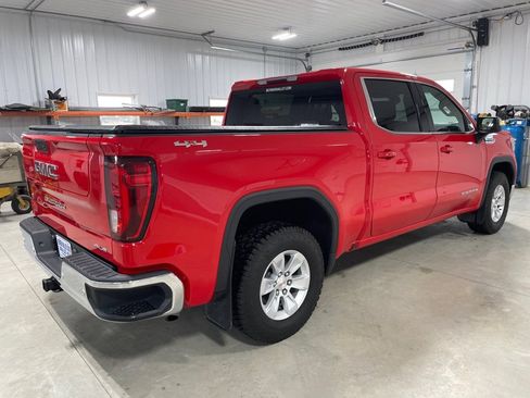 Used 2022 GMC Sierra 1500 SLE w/ Driver Alert Package II image 7