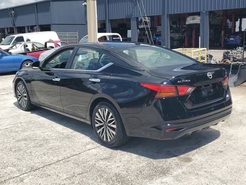 Certified 2024 Nissan Altima 2.5 SV FWD image 8