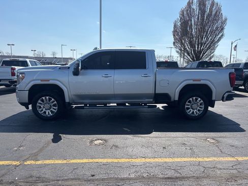 Used 2020 GMC Sierra 2500 Denali w/ Denali Ultimate Package image 3