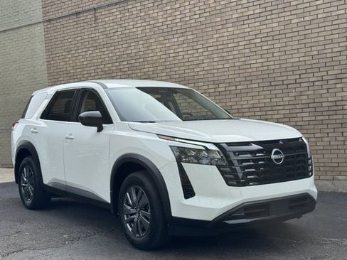 New 2026 Nissan Pathfinder S AWD/4WD image 2