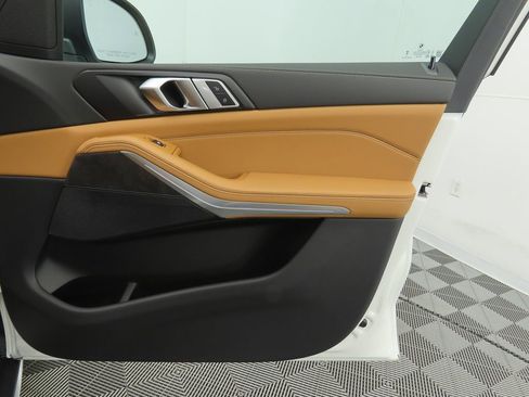 Certified 2025 BMW X5 sDrive40i w/ Parking Assistance Package image 26