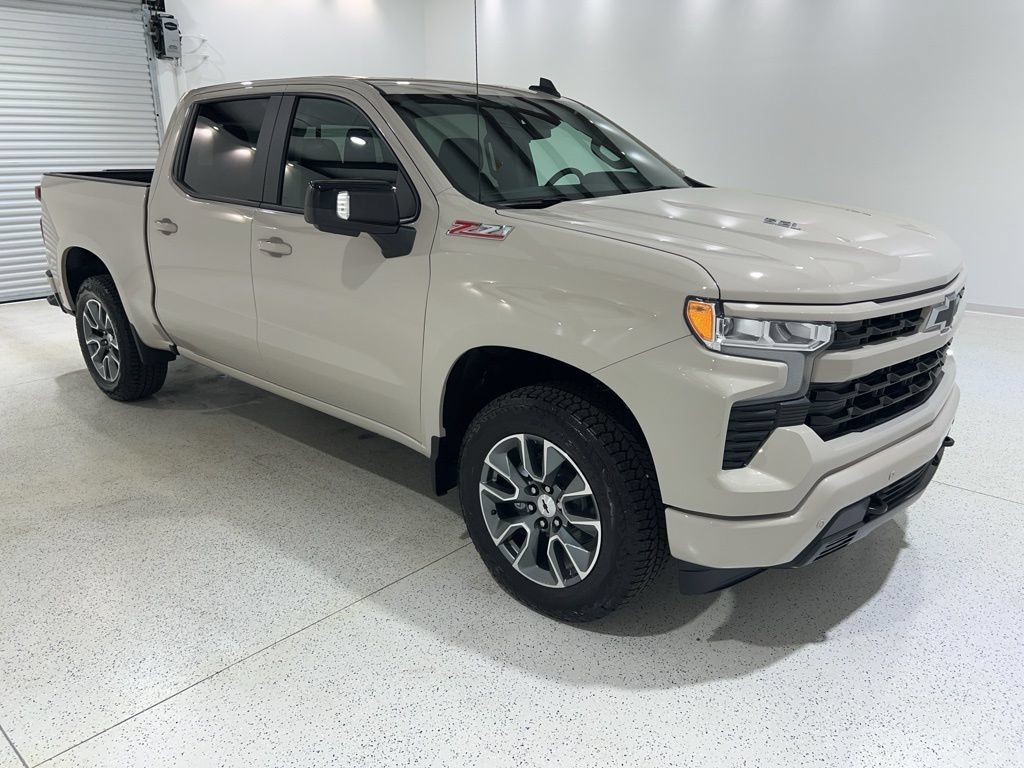 Used 2026 Chevrolet Silverado 1500 RST AWD/4WD image 7