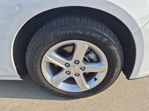 Used 2024 Chevrolet Malibu LT FWD image 10