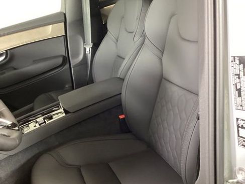New 2026 Volvo XC90 T8 Plus w/ Protection Package Premier image 13