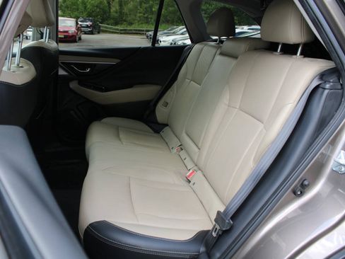 Used 2021 Subaru Outback Limited XT AWD/4WD image 28