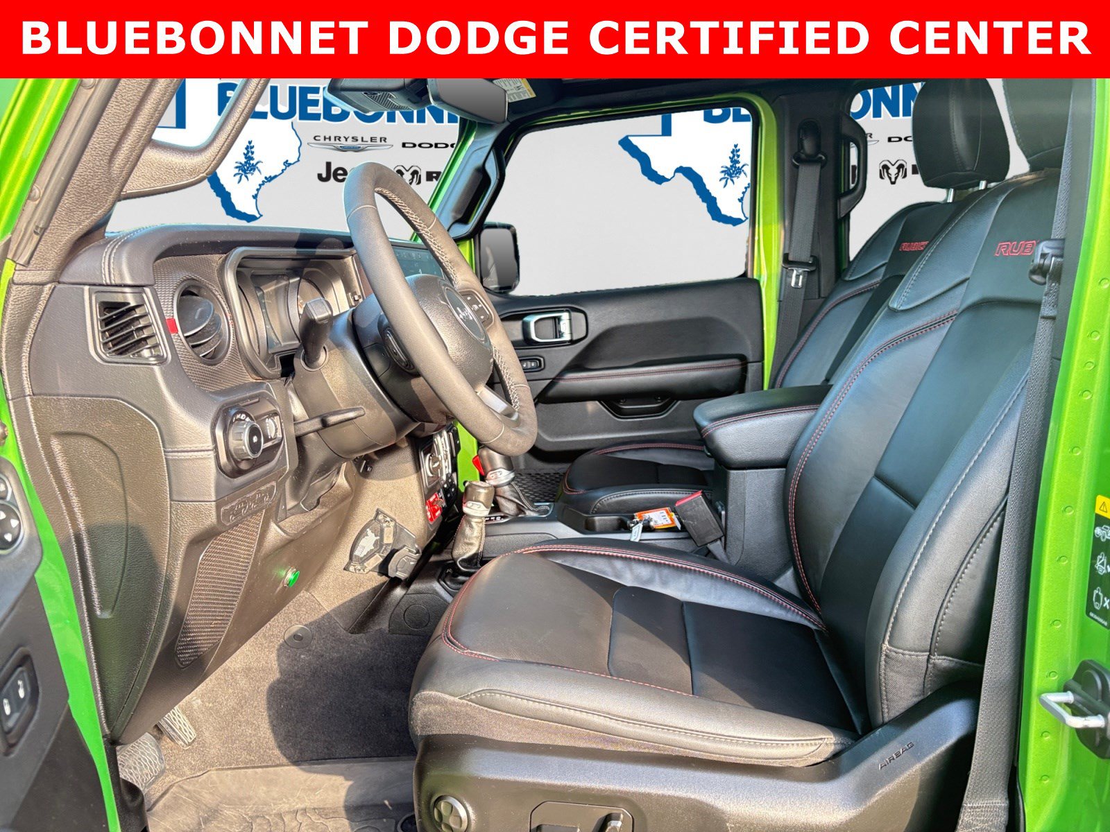 Used 2025 Jeep Wrangler Unlimited Rubicon AWD/4WD image 11