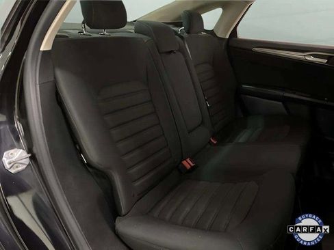 Used 2019 Ford Fusion SE image 69