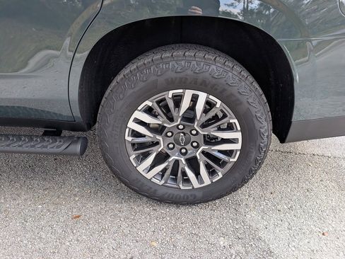 Used 2026 Chevrolet Tahoe Z71 w/ Comfort Package image 12