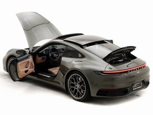 Used 2023 Porsche 911 Carrera image 33