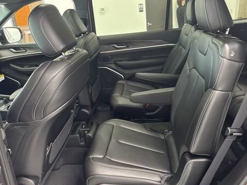 New 2026 Jeep Grand Cherokee L Limited AWD/4WD image 20