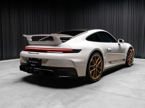 Used 2026 Porsche 911 Carrera GTS RWD image 38