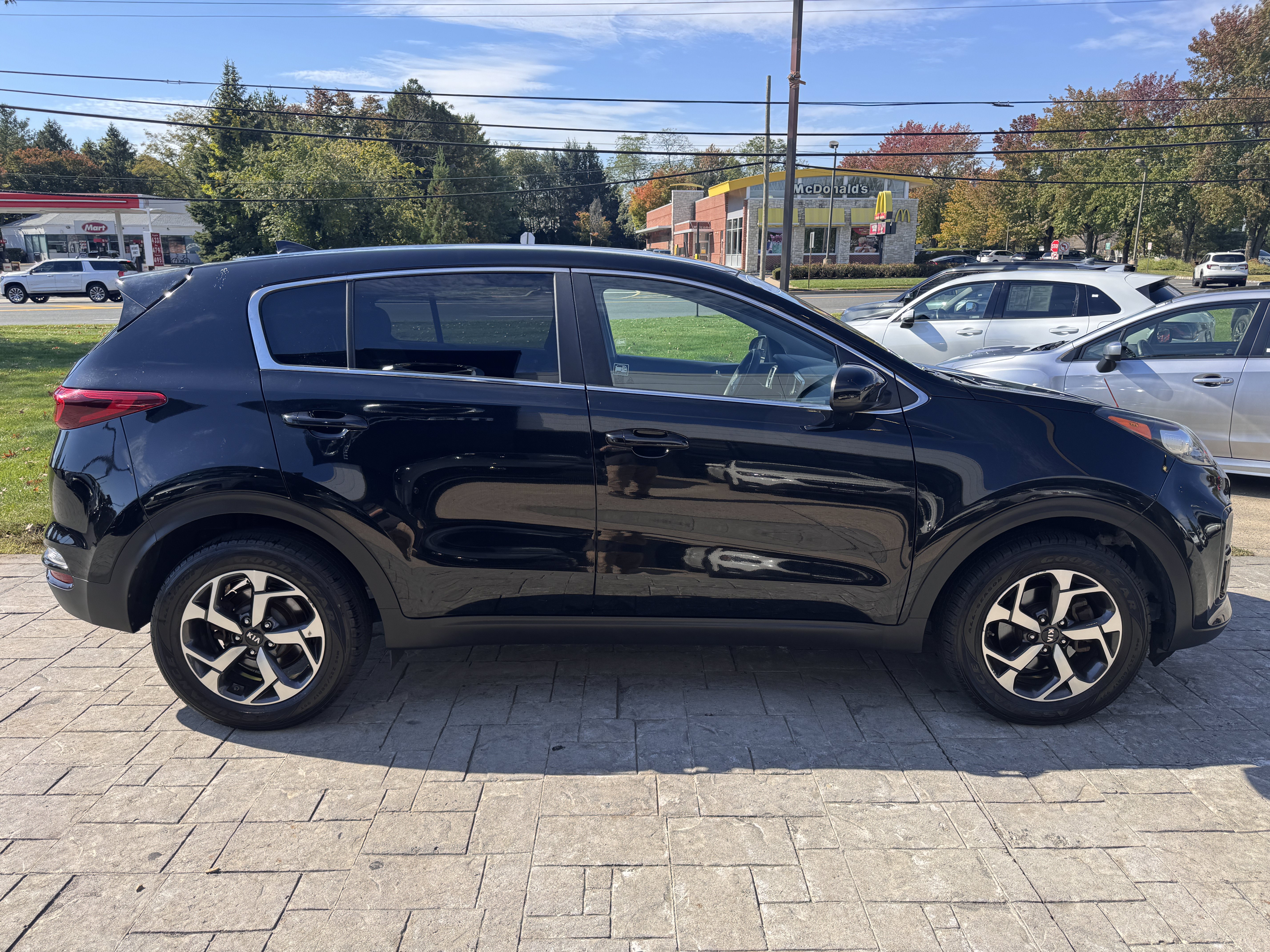 Used 2020 Kia Sportage LX FWD image 14