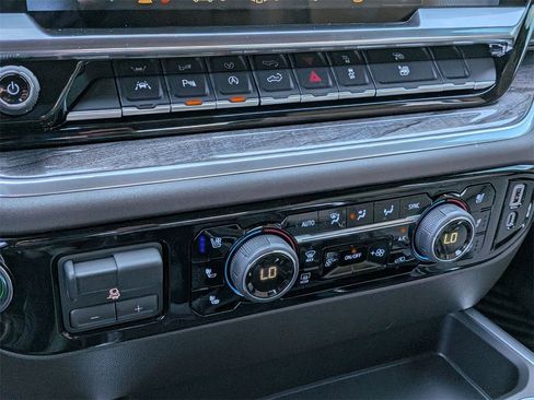 New 2026 Chevrolet Silverado 1500 LTZ image 17