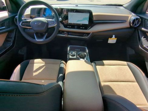 New 2026 Chevrolet Equinox ACTIV w/ Convenience Package III image 20