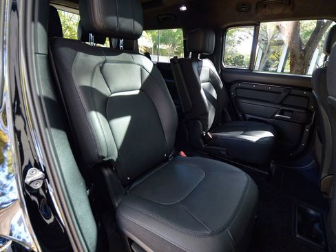 Used 2025 Land Rover Defender 130 V8 AWD/4WD image 62