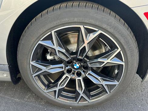 New 2026 BMW i7 xDrive60 w/ Executive Package image 8