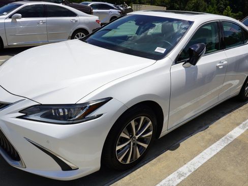 Certified 2020 Lexus ES 350 w/ Premium Package FWD image 4
