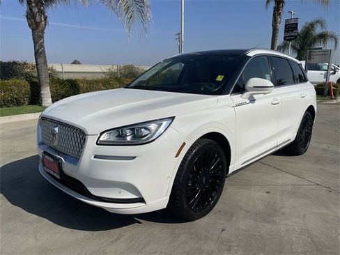 Used 2021 Lincoln Corsair Reserve w/ Equipment Group 201A image 4