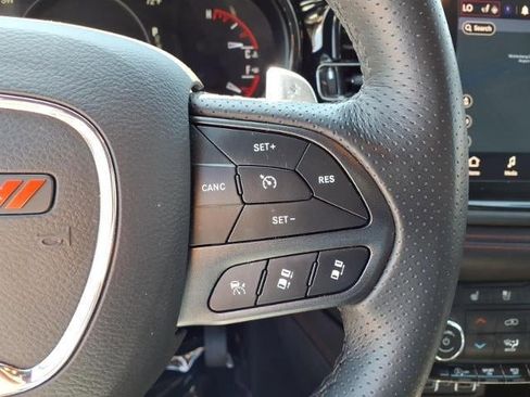 Used 2025 Dodge Durango GT AWD/4WD image 9
