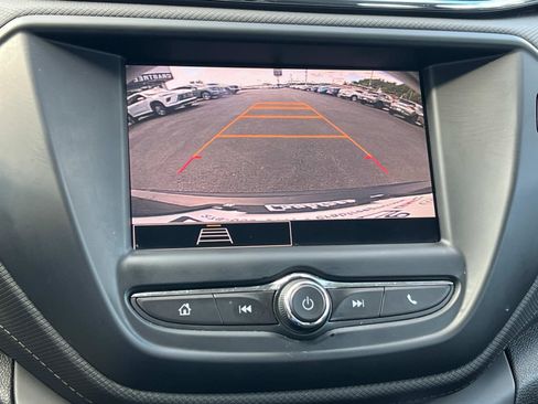 Used 2021 Chevrolet TrailBlazer LS image 34