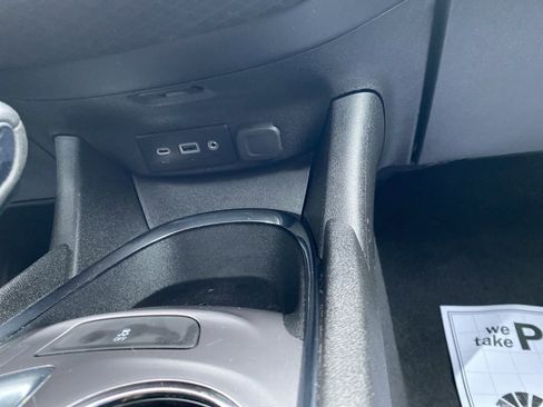 Used 2023 Chevrolet Malibu LT image 21