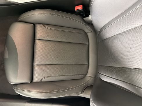 Used 2024 BMW 330i Sedan w/ Convenience Package RWD image 22
