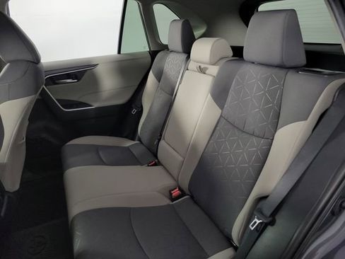 Used 2023 Toyota RAV4 XLE w/ Convenience Package FWD image 17